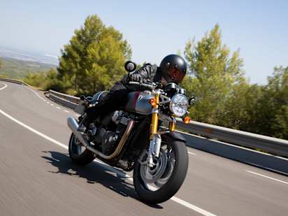 Triumph Thruxton RS Suffolk Norfolk Lings