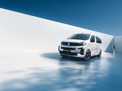 Vauxhall vivaro electric cheap