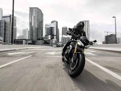 Speed triple outlet 1200 rs price