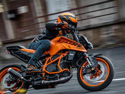 KTM 390 DUKE Lings Powersports KTM dealer in Norwich