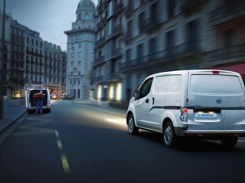 nissan electric van