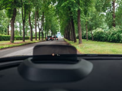 What is a heads-up display?  Everything You Need To Know & More