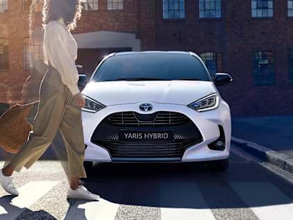 Toyota yaris hybrid electric outlet range