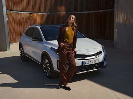 Kia xceed outdoors woman