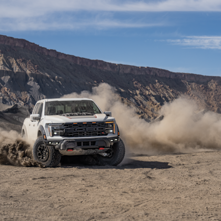 فورد F-150 رابتر 2025