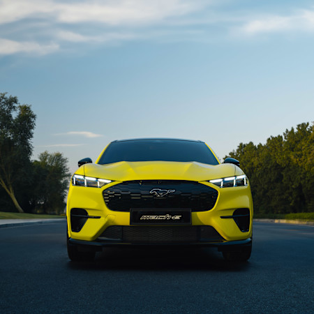فورد موستانج ماك إي 2025 مدى قيادة طويل