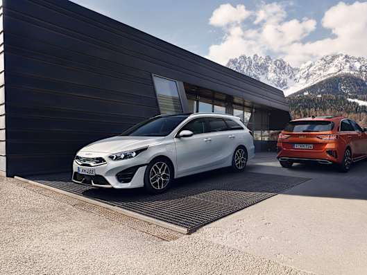 Ceed PHEV 2023 imagery