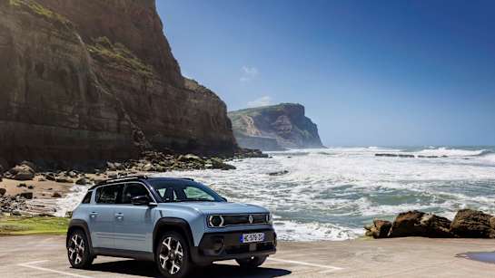 Renault 4 E-Tech Electric to start from only £26,995 OTR