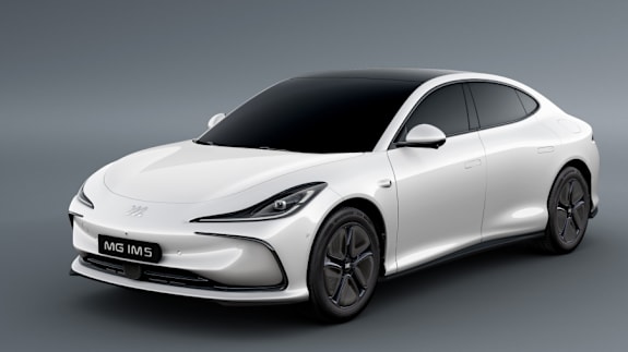 MG IM5 Rear Sleek Profile