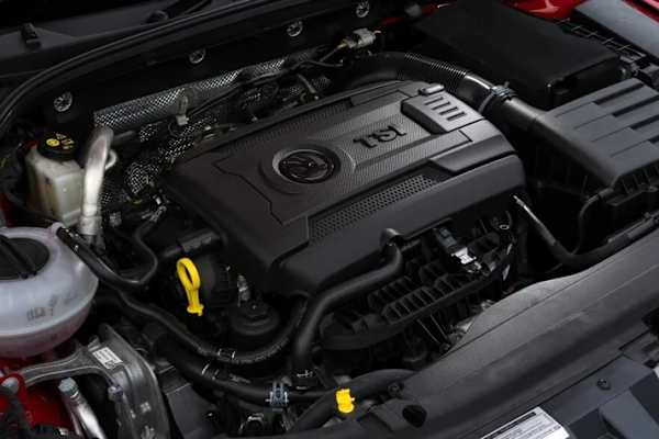 Škoda TSI engine bay – fixed-price Škoda maintenance at West End Garage