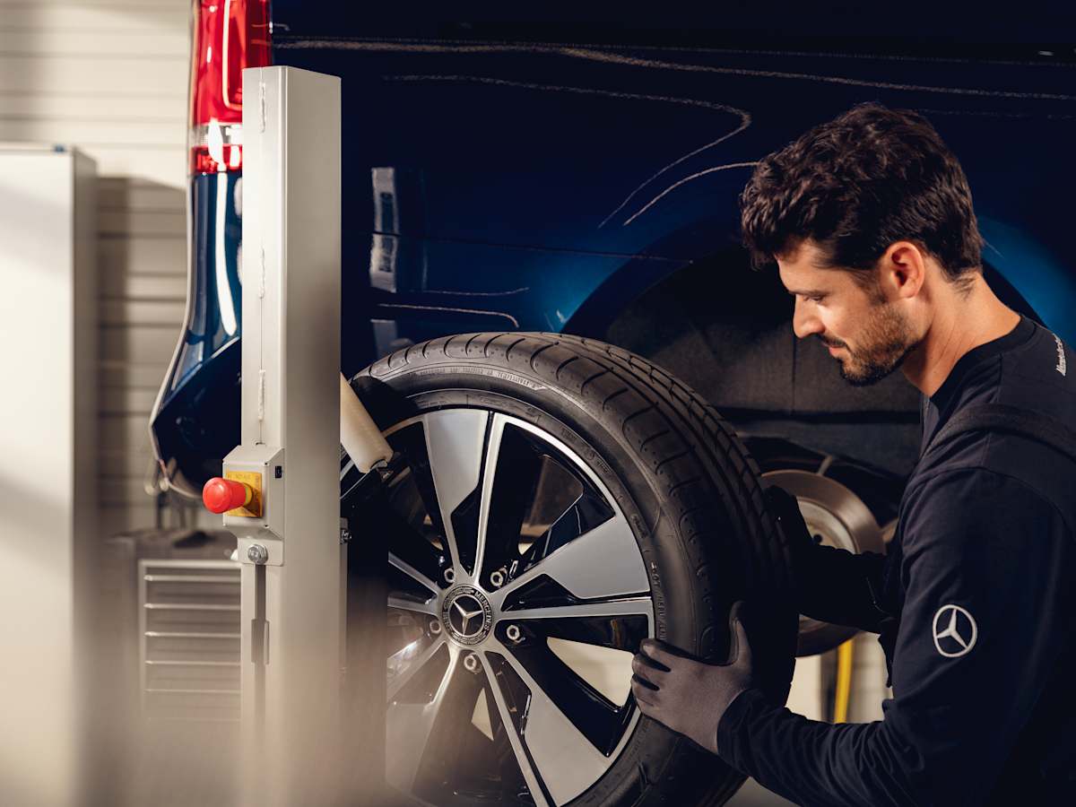 Mercedes Benz Servicing Parts Birmingham Greater Manchester