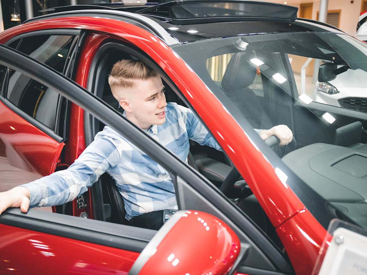 Ford Employee Programmes Edinburgh Falkirk Livingston And Liverpool Peoples