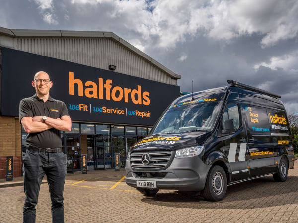 Halfords hits the 'streets of London' with new-generation Mercedes-Benz  Sprinters | Marshall Mercedes-Benz Truck & Van