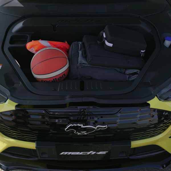 فورد موستانج ماك إي 2025 صندوق أمامي