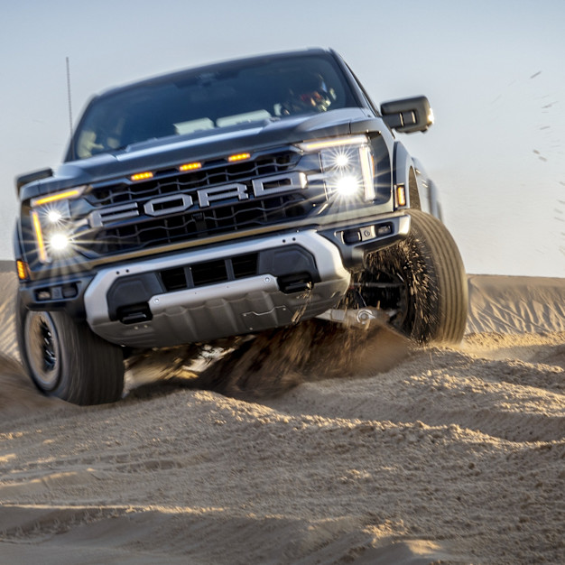 فورد F-150 رابتر 2025