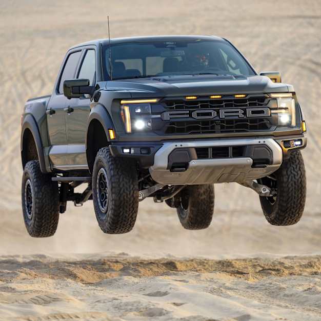 فورد F-150 رابتر 2025