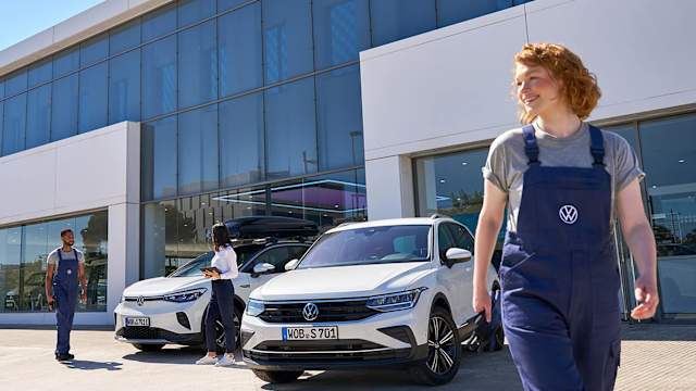 Volkswagen technician outside the retailer – why service with Camerons Volkswagen, Perth