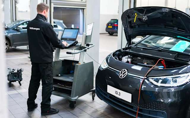 Volkswagen ID.3 being serviced by a Volkswagen technician – electric car servicing at Camerons Volkswagen, Perth