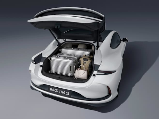 MG IM5: 457 Litre Boot