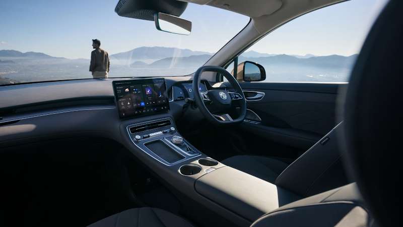 MGS6 EV Trophy Long Range interior