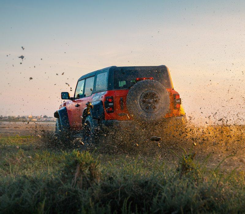 2025 Ford Bronco Raptor™ – Muddy Off-Road Adventure