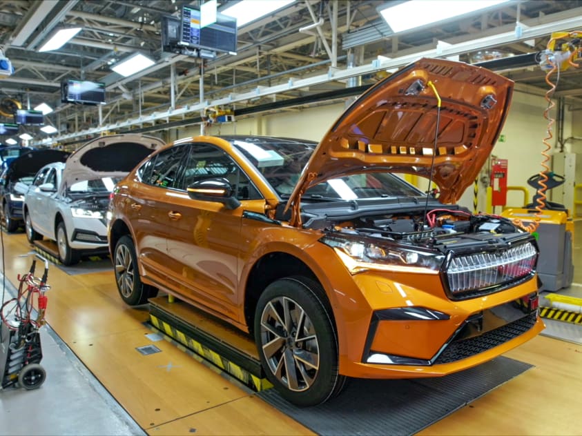 The finished Skoda Enyaq starts up for the first time.