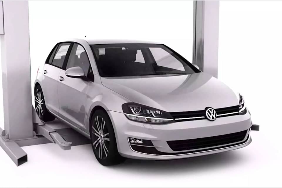 Volkswagen technician recording an Express Visual Check video – Camerons Volkswagen, Perth