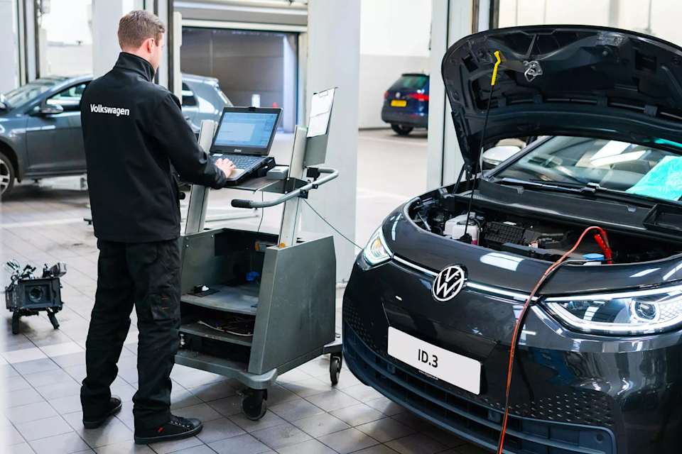 Volkswagen ID.3 being serviced by a Volkswagen technician – electric car servicing at Camerons Volkswagen, Perth