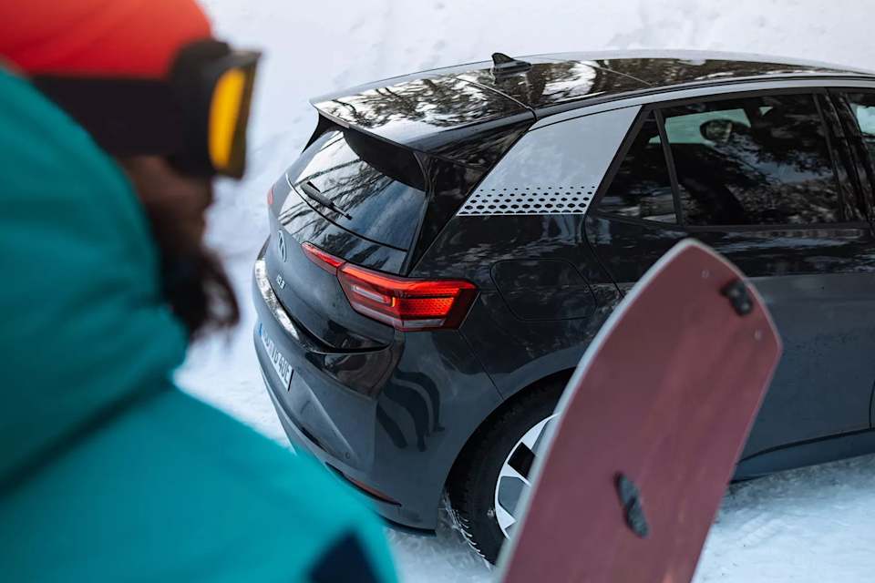 Volkswagen ID.3 in winter snow – seasonal checks at Camerons Volkswagen, Perth