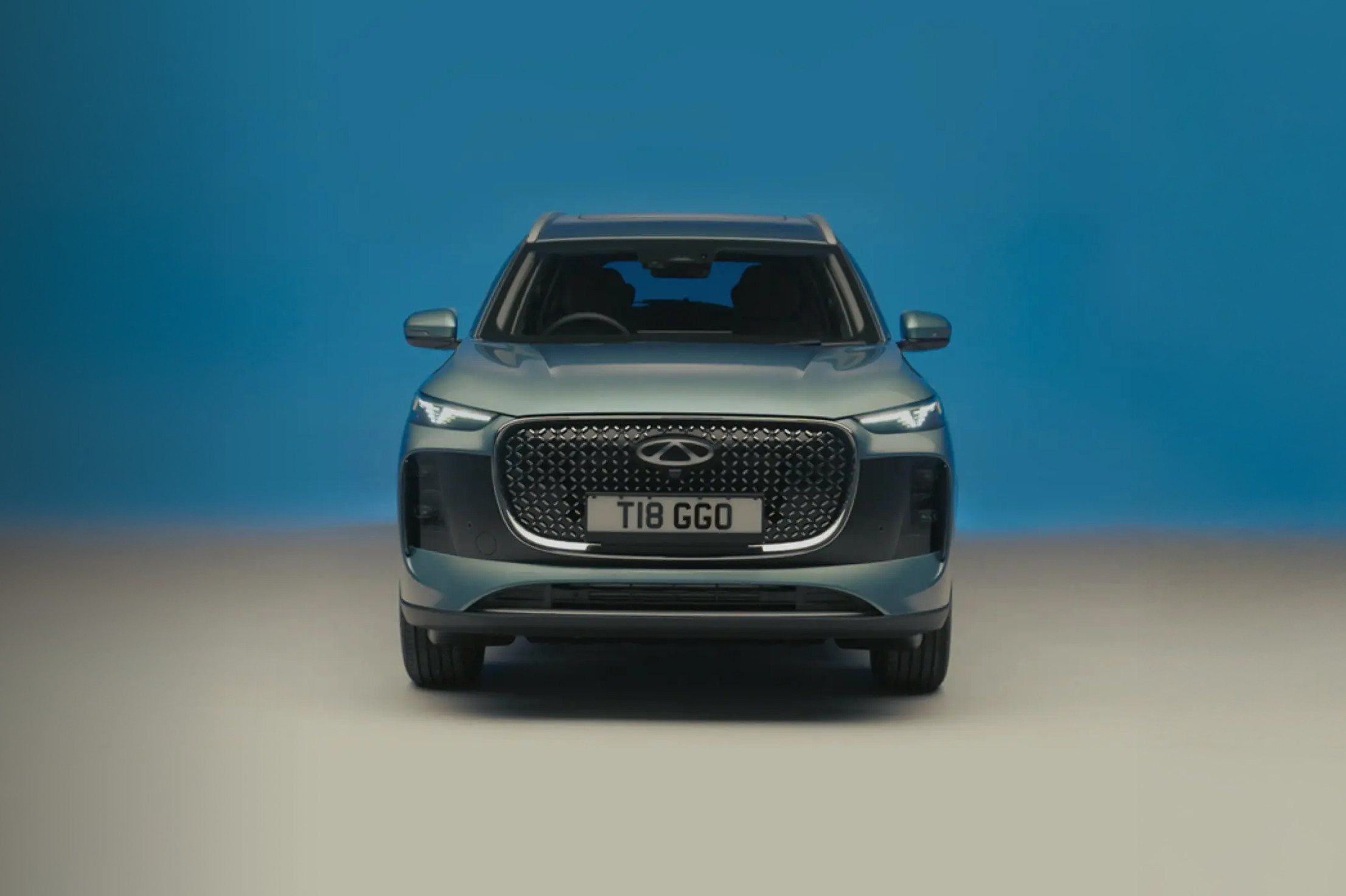 Tiggo 8 Front Facing