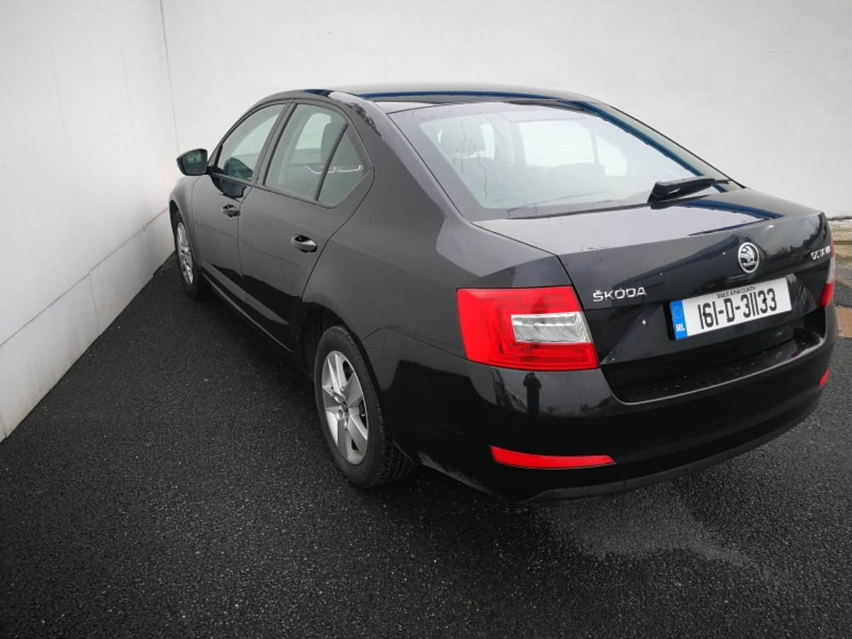 skoda Octavia AMBITION 1.6TDI 110HP AUTO(75)